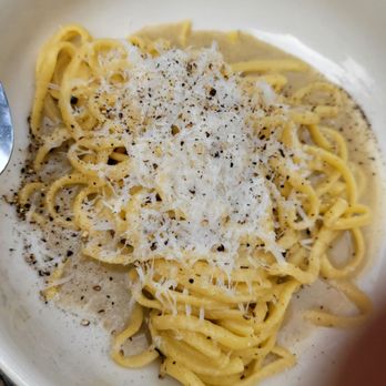 Roberta's - Pasta - Pizza Near Me - Culver City, California