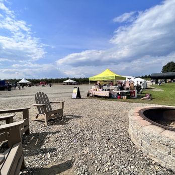 Windy Hill Orchard - a picnic area with a fire pit - Farmers Market Near Me - Castleton-on-Hudson, New York Windy Hill Orchard - a picnic area with a fire pit - Farmers Market Near Me - Castleton-on-Hudson, New York