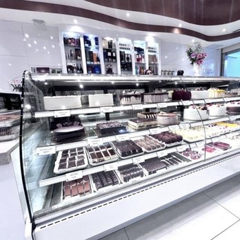 Karina's Cake House - More cakes and pastries. - Bakeries Near Me - Glendale, California