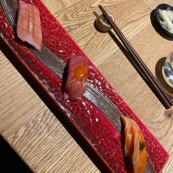 Sushi Jin - Right to left- Copper river king salmon from Alaska, lean tuna, chu toro (medium fatty blue tuna) - Sushi Bars Near Me - Mountain View, California Sushi Jin - Right to left- Copper river king salmon from Alaska, lean tuna, chu toro (medium fatty blue tuna) - Sushi Bars Near Me - Mountain View, California