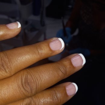 Model Nails - French tip - Nail Salons Near Me - Los Angeles, California