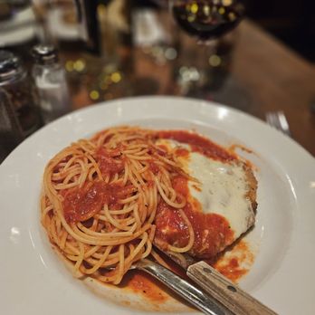 Luisa's Restaurant - Chicken parmagiana - Italian Near Me - San Francisco, California Luisa's Restaurant - Chicken parmagiana - Italian Near Me - San Francisco, California