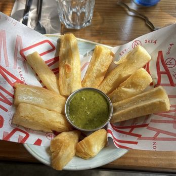 Oma Bistró - Yucca fries - Breakfast & Brunch Near Me - Barcelona, B