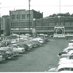 Four Flags Antiques - Original Building was a Montgomery Wards