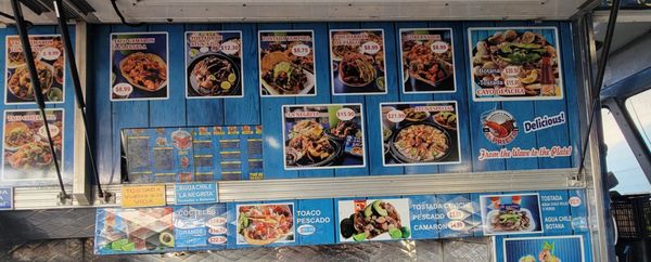 Mariscos & Birria El Prieto by null