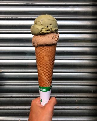 Orxateria i Torrons Sirvent by null