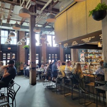 Row 34 - Seaport - Interior - New American Near Me - Boston, Massachusetts