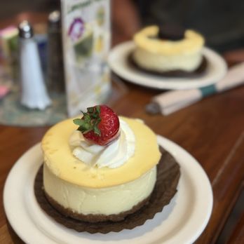 Urth Caffe Wynn Las Vegas - After lunch treats - Cafes Near Me - Las Vegas, Nevada Urth Caffe Wynn Las Vegas - After lunch treats - Cafes Near Me - Las Vegas, Nevada