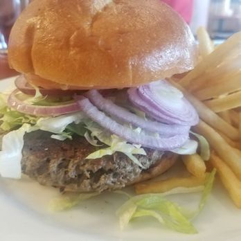 The Hardware Store - Impossible burger (bun not vegan)-- meat loving gf couldn't tell it wasn't meat! - New American Near Me - Vashon, Washington