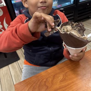 Cold Stone Creamery - Ice Cream & Frozen Yogurt Near Me - Stockton, California