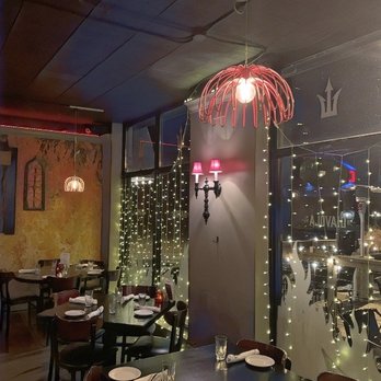 Diavola Pizza - Pizza Near Me - Indianapolis, Indiana Diavola Pizza - Pizza Near Me - Indianapolis, Indiana