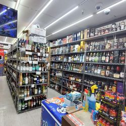 Downtown Liquor & Delicatessen
