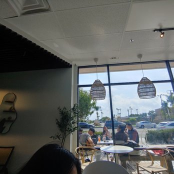 Da Vien Coffee - Desserts Near Me - Westminster, California