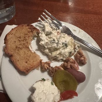 Clyde's at Mark Center - American Near Me - Alexandria, Virginia