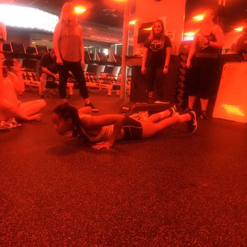 Orangetheory Fitness Temple - Coach Chrissy doing her 200 burpees - Boot Camps Near Me - Temple, Texas