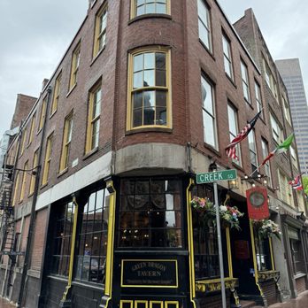 The Green Dragon Tavern - Outside the tavern - Pubs Near Me - Boston, Massachusetts