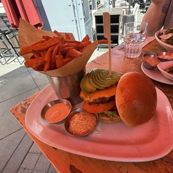 The Counter Santana Row - Burgers Near Me - San Jose, California