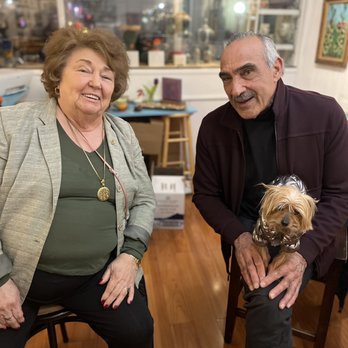 The Knaus Gallery & Wine Bar - a man and woman with a dog - Wine Bars Near Me - Highland, New York