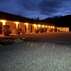 Meadowcliff Lodge & Coleville KOA - Motel wing
