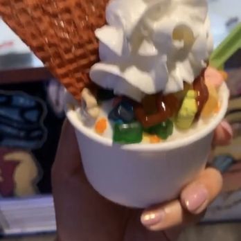 Midtown Creamery - Desserts Near Me - Miami, Florida