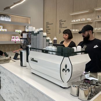 Dae Day Coffee - Coffee & Tea Near Me - New York, New York