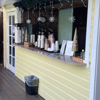 The Douglas House - 24hr Coffee bar - Vacation Rentals Near Me - Key west, Florida The Douglas House - 24hr Coffee bar - Vacation Rentals Near Me - Key west, Florida