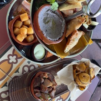 Havana 1957 - Cuban Combo and Guacamole & Pork Masitas! - Cuban Near Me - Miami Beach, Florida Havana 1957 - Cuban Combo and Guacamole & Pork Masitas! - Cuban Near Me - Miami Beach, Florida