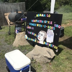 Momma Lo's Bbq - Sign of place with menu