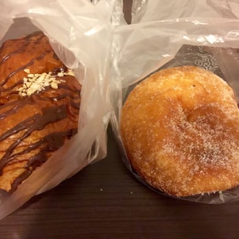 Panash Bakery & Cafe - chocolate croissant and an pan - Bakeries Near Me - Hong Kong, HK Panash Bakery & Cafe - chocolate croissant and an pan - Bakeries Near Me - Hong Kong, HK