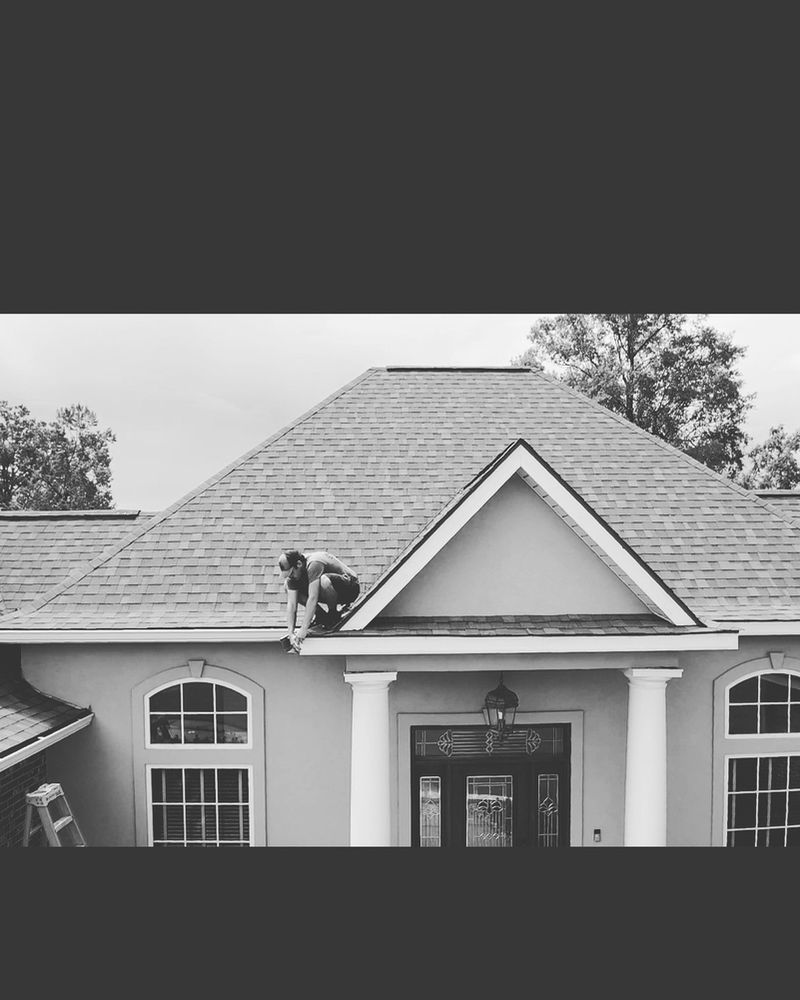 Slide of Floyd’s Advanced Gutter Cleaning Services