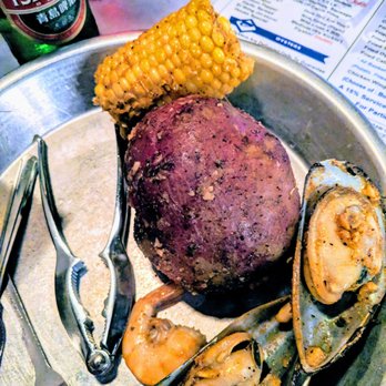 Shaking Crawfish - Seafood Near Me - Doraville, Georgia Shaking Crawfish - Seafood Near Me - Doraville, Georgia