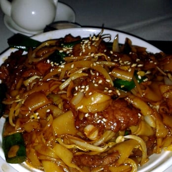 Tao Tao House - Beef Ho Fun - Chinese Near Me - Hawthorn, VIC