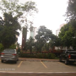 Vagão de trem na praça Luíza Távora - Vagão de trem na praça Luíza Távora