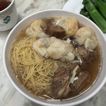 麥奀雲吞麵世家 - Wonton noodle soup with beef brisket - Congee Near Me - Hong Kong, HK 麥奀雲吞麵世家 - Wonton noodle soup with beef brisket - Congee Near Me - Hong Kong, HK