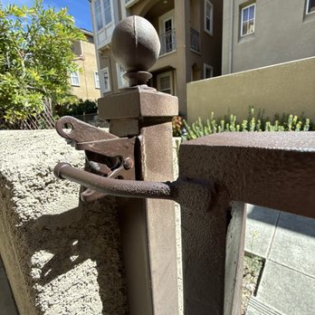 Gilroy Fence - Gate pin repair weld. - Fences & Gates Near Me - Gilroy, California