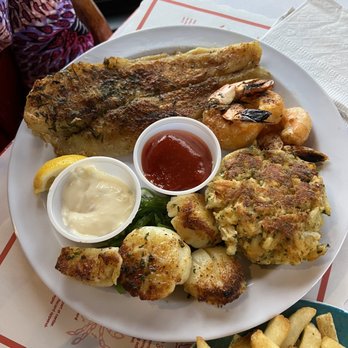 The Crab Claw - Seafood Near Me - St. Michaels, Maryland