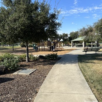 Jacinto Creek Dog Park - Covered picnic table - Dog Parks Near Me - Elk Grove, California Jacinto Creek Dog Park - Covered picnic table - Dog Parks Near Me - Elk Grove, California
