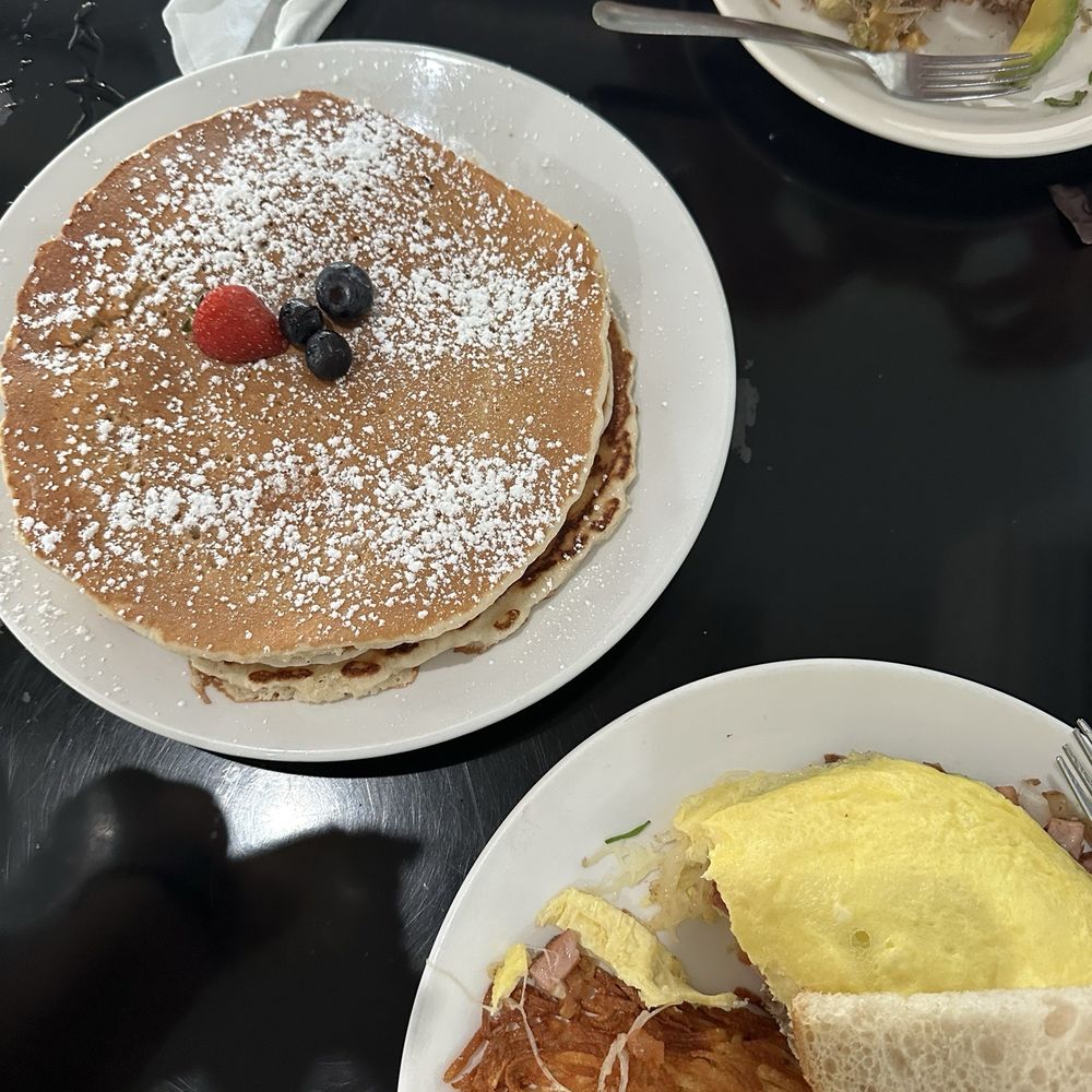 Sweet E's Cafe - Cafes Near Me - Honolulu, Hawaii Sweet E's Cafe - Cafes Near Me - Honolulu, Hawaii