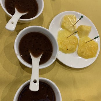 Secret Kitchen - Sweet Red Bean & Tapioca Dessert Soup & Sliced Pineapple - Cantonese Near Me - Flushing, New York