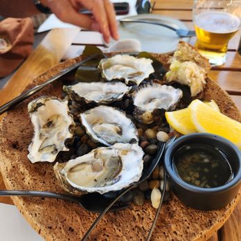 Bear at Stanly Ranch - Oysters on the half shell - New American Near Me - Napa, California Bear at Stanly Ranch - Oysters on the half shell - New American Near Me - Napa, California