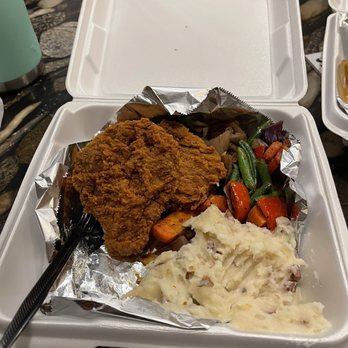 Strap Tank Brewery - Chicken Fried Chicken - New American Near Me - Lehi, Utah Strap Tank Brewery - Chicken Fried Chicken - New American Near Me - Lehi, Utah