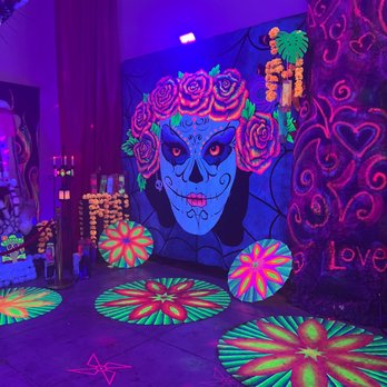 Cre8 - Art Galleries Near Me - Los Angeles, California