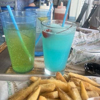 Crabby's Dockside - Yummy alcoholic lemonade drink - Seafood Near Me - Clearwater Beach, Florida Crabby's Dockside - Yummy alcoholic lemonade drink - Seafood Near Me - Clearwater Beach, Florida