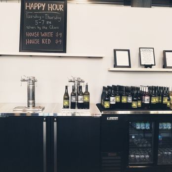Brooklyn West Winery - Wine Tasting Room Near Me - Oakland, California