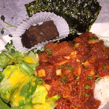 Flyin' Ahi - Poke Plate (spicy ahi) - Food Trucks Near Me - Mililani, Hawaii Flyin' Ahi - Poke Plate (spicy ahi) - Food Trucks Near Me - Mililani, Hawaii