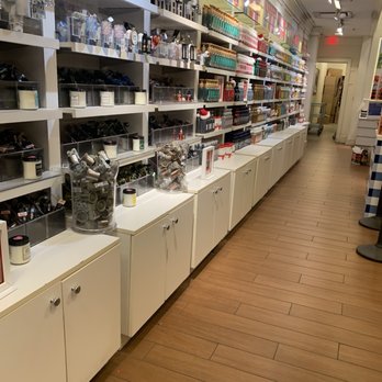 Bath & Body Works - Cosmetics & Beauty Supply Near Me - Fresno, California Bath & Body Works - Cosmetics & Beauty Supply Near Me - Fresno, California