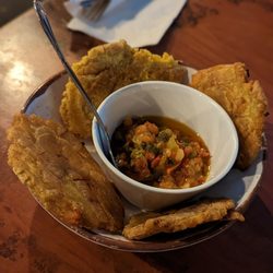Pio Pio Latin Cuisine - Tostones con Hogao