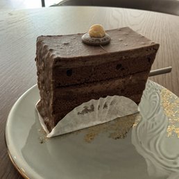 Hazelnut cake