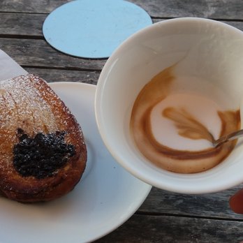 Ops Caffè - Sfoglia ricotta e cioccolato con caffè macchiato - Cafes Near Me - Florence, FI