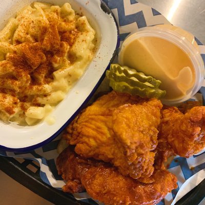Belles Hot Chicken Fitzroy by null
